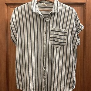 Striped pocket shirt